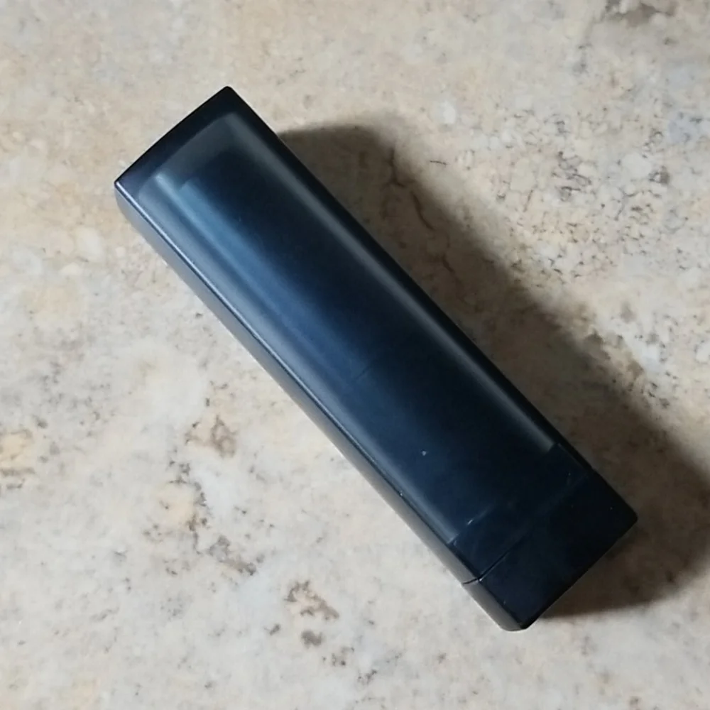 4/25 bundle item. Maybelline Powder Matte Lip in Concrete Jungle